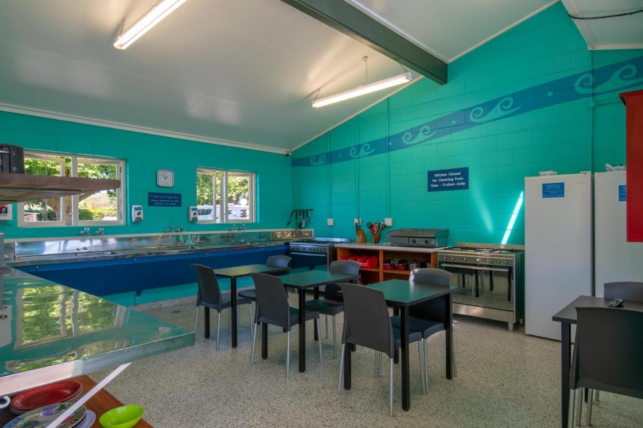 Cambridge Top 10 Holiday Park Esterno foto