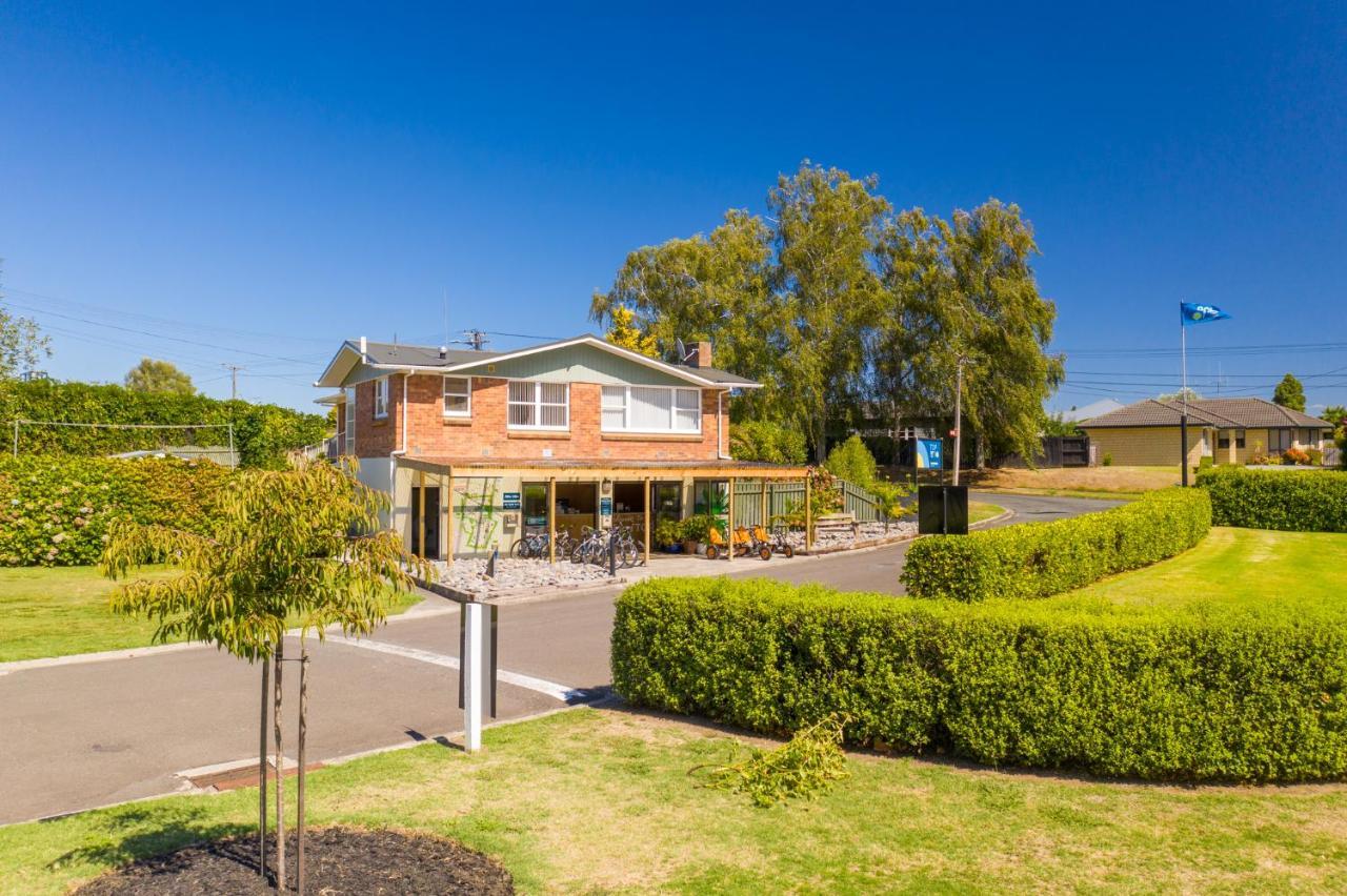 Cambridge Top 10 Holiday Park Esterno foto