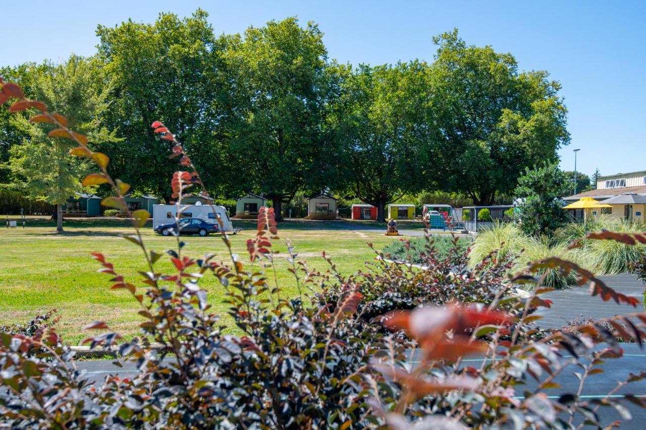 Cambridge Top 10 Holiday Park Esterno foto