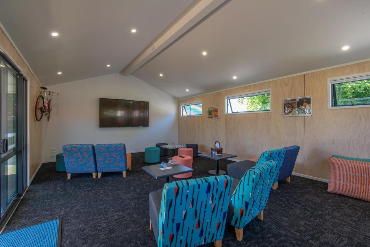 Cambridge Top 10 Holiday Park Esterno foto