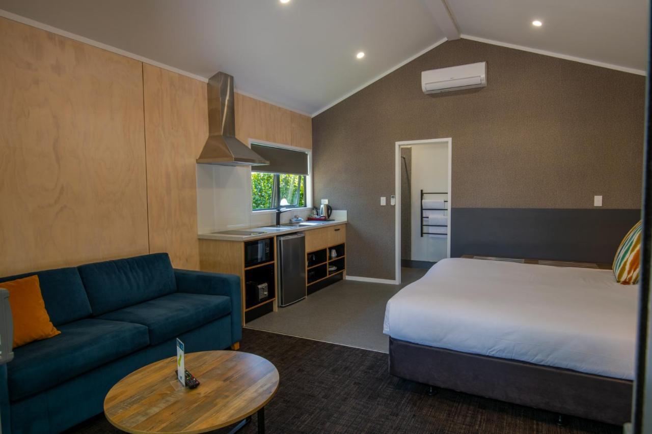 Cambridge Top 10 Holiday Park Esterno foto