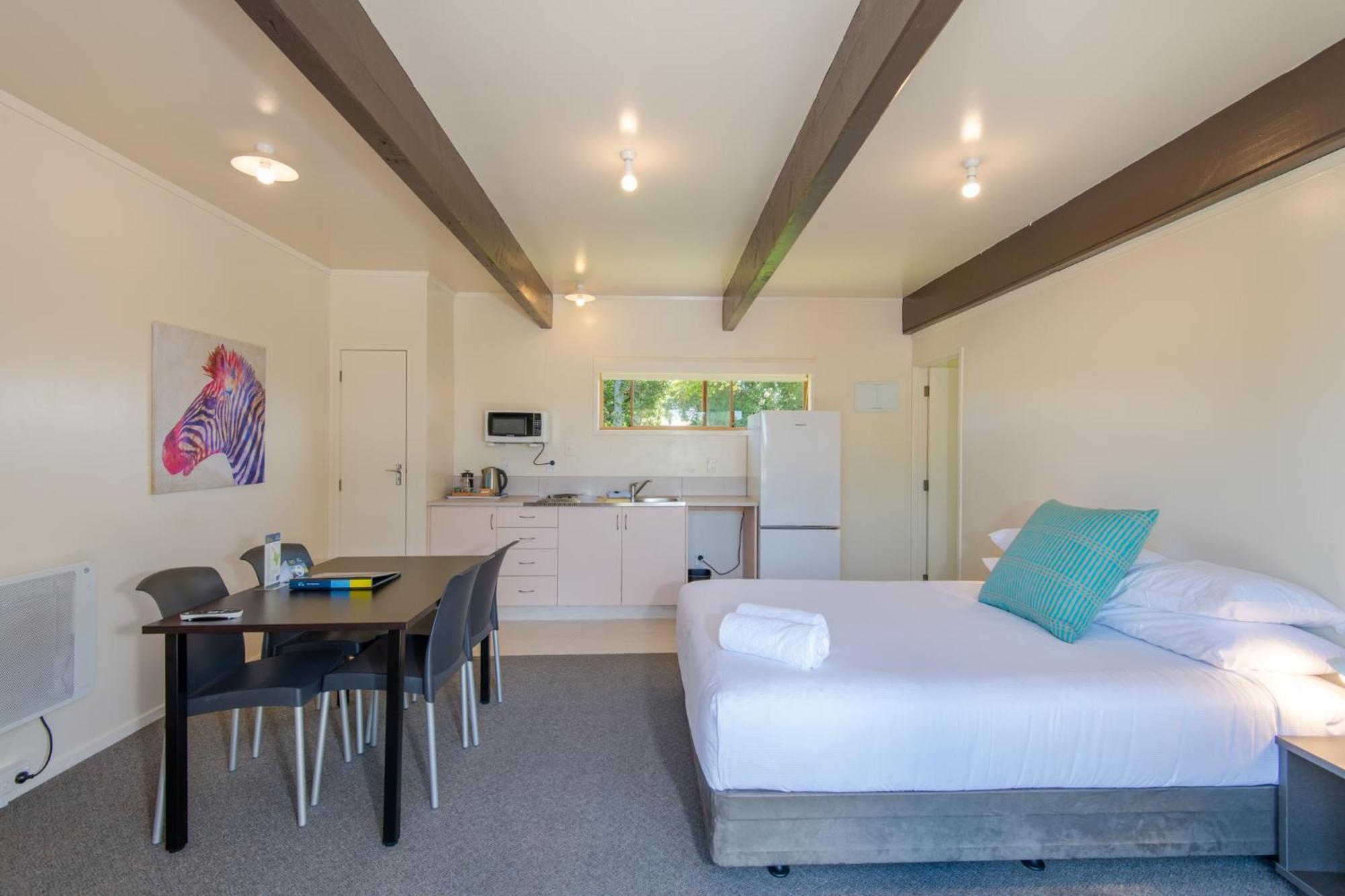 Cambridge Top 10 Holiday Park Esterno foto