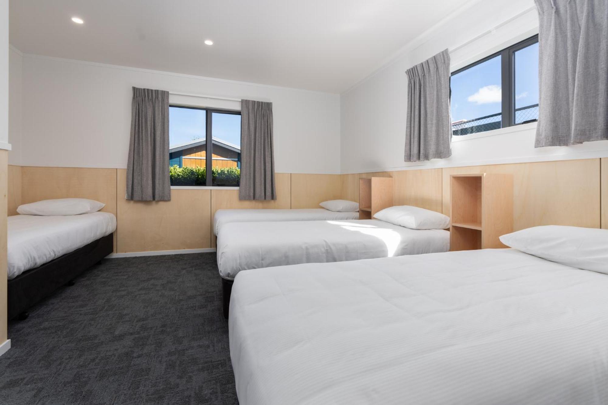Cambridge Top 10 Holiday Park Esterno foto