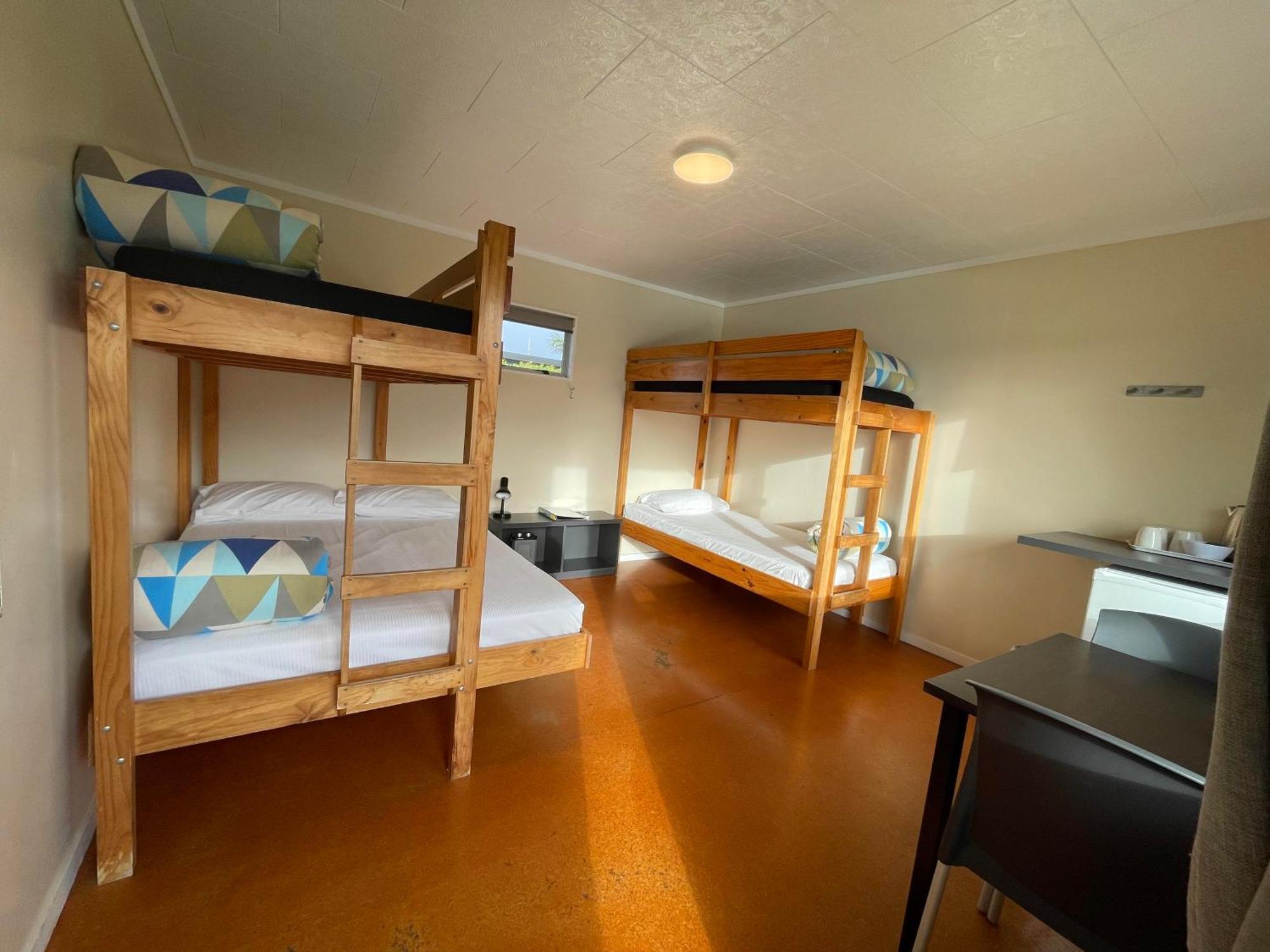 Cambridge Top 10 Holiday Park Esterno foto